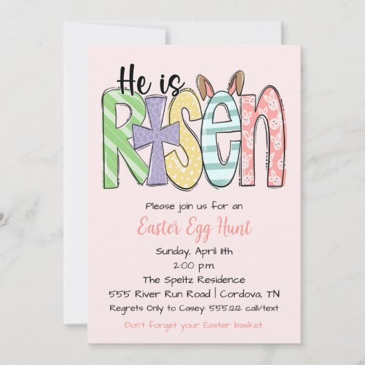 Hij is de Risen Religious Easter Egg Hunt Invitati Feestdagenkaart (Voorkant)