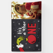 Hij is een gemene | Grinch Chalkboard Verjaardag Spandoek (Verticaal)