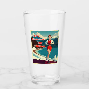Hij maakt de keuken schoon Sassy hardloper Glas