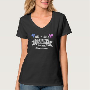 Hij of zij grijpt om een nieuwe oma te worden. t-shirt