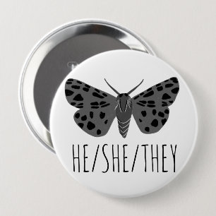 HIJ/SHE/THEY Pronouns Handgetekende Moth Insect Ronde Button 4,0 Cm