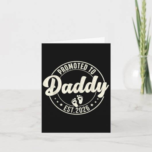 Hij werd gepromoveerd tot Daddy Est. Aankondiging (Voorkant)