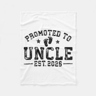 Hij werd gepromoveerd tot Uncle Est. Aankondiging Fleece Deken