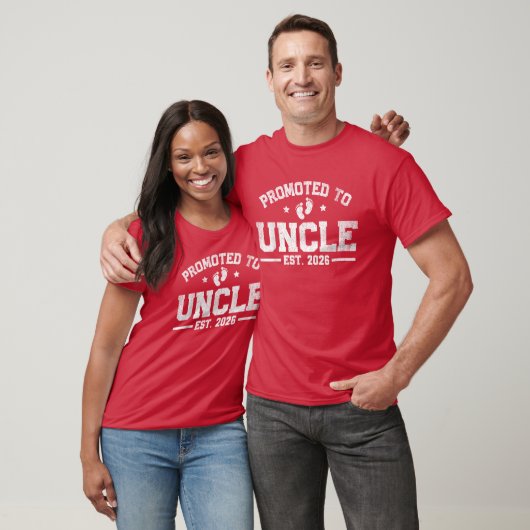 Hij werd gepromoveerd tot Uncle Test. Aankondiging T-shirt (Unisex)