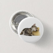 Hij zal je overal volgen. ronde button 3,2 cm (Voorkant /achterkant)