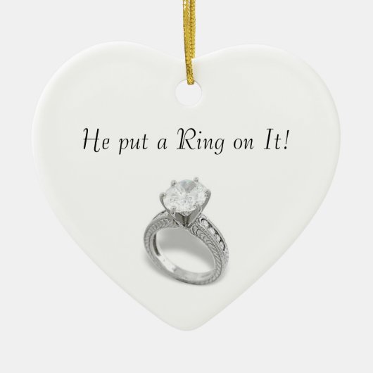 Hij zette een Ring op het/bewaar de datum Keramisch Ornament (Voorkant)