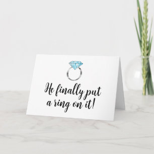 Hij zette eindelijk een ring op het diamanten Verl Kaart