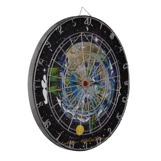 Hike Our Planet Hiker's Soul Compass Space Dartbord (Voorkant Links)