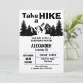 Hiking Birthday Party Invitation Kaart (Staand voorkant)