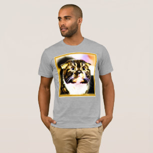 Hilarieuze foto van een grappige kat. Bestel nu T-shirt