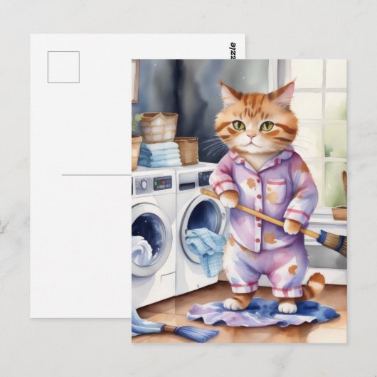 Hilarisch Schattige Kat in Pyjama Doing Wasserij Briefkaart (Voorkant / Achterkant)