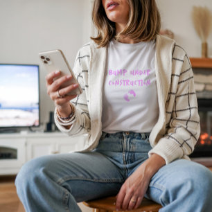 Hilarisch zwangerschapsvingerafdruk roze t-shirt