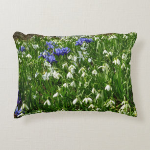 Hillside of Early Spring Flowers Landscape Decoratief Kussen