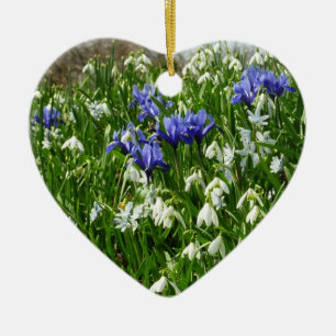 Hillside of Early Spring Flowers Landscape Keramisch Ornament