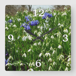 Hillside of Early Spring Flowers Landscape Vierkante Klok