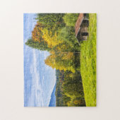 Hillside Shack Uitzicht of Mountains & Forest Legpuzzel (Verticaal)