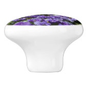 Hillside van Paarse en gele pansies Keramische Knop (Zijkant)