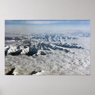 Himalaya-bergen onder wolken - Tibet Poster