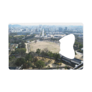 Himeji, Japan (Uitzicht van atop castle) Kredietkaart Flessenopener