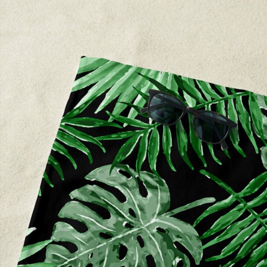 Hip Retro Tropical Green Palm Leafs Pattern Strandlaken (In situ)