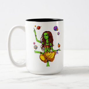 Hippie Girl Space Alien Zen Yoga Meditation Tweekleurige Koffiemok