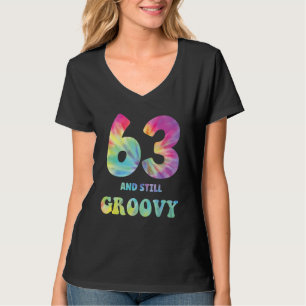 Hippie Tie Dye 63 en nog steeds Groovy 63rd Birthd T-shirt