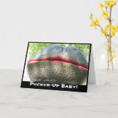 Hippopotame avec la carte de voeux de rouge à (Fleur jaune)