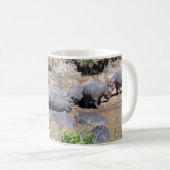 Hippopotames sur une tasse de rive (Devant droit)