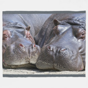 Hippopotamus op Large Fleece Blanket Deken
