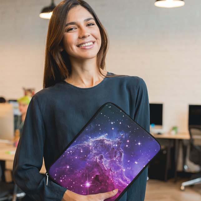 Hipster Paarse Ombre Monkey Head Nebula Laptop Sleeve (Celestial digital art featuring a beautiful nebula.)