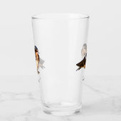 Hirondelle rustique buvant dans un verre (Gauche)