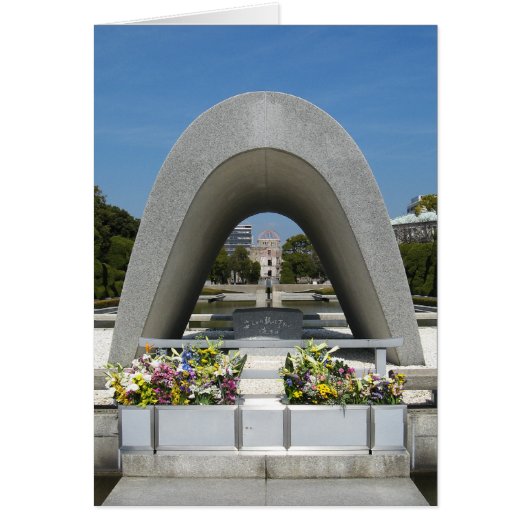 Hiroshima Memorial Cenotaph (Voorkant)
