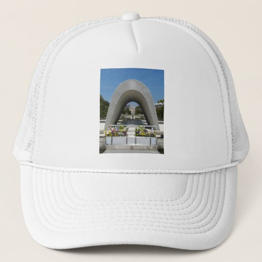 Hiroshima Memorial Cenotaph Trucker Pet (Voorkant)