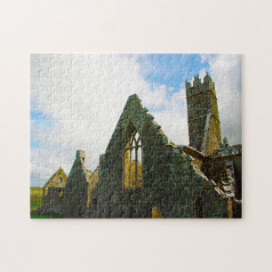 Historische abdijruïnes Galway Ierland. Legpuzzel