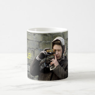 HM Queen Elizabeth Camera Smile! Koffiemok