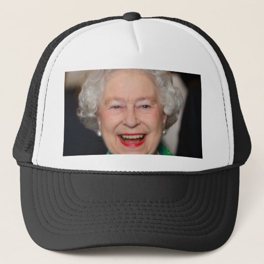 HM Queen Elizabeth II Trucker Pet (Voorkant)