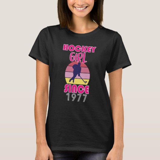 Hockey girl since 1977 t-shirt (Voorkant)