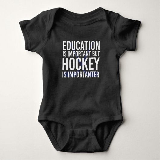 Hockey is importanter Funny Hockey gifts Romper (Voorkant)
