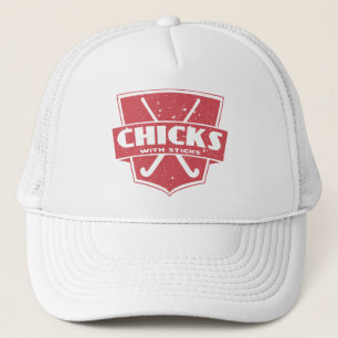 Hockey-kippen in het veld met teken trucker pet