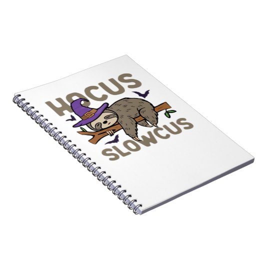 Hocus Slowcus Grappig Halloween Luiaard Classic T- Notitieboek (Rechterzijde)