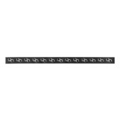 Hoefijzers op zwart lint (Voorkant)