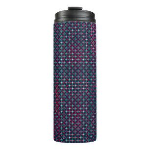Hoge geïsoleerde tumbler met een zwarte deksel thermosbeker
