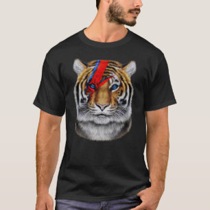 Hoger gezicht geschilderd met rode bliksembout t-shirt
