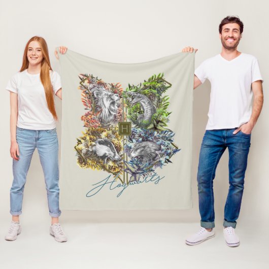 HOGWARTS™ Badge Floral Graphic Fleece Deken (In situ)