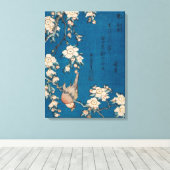 Hokusai Bullfinch en Weeping Cherry GalleryHD Canvas Afdruk (Insitu (Houten vloer))
