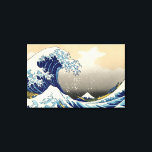 Hokusai La Grande Vague Toile Enveloppée<br><div class="desc">Hokusai La Grande Vague Toile Enveloppée. Impression de blocs de bois japonais de 1830 à 1833. L’une des oeuvres d’art japonaises les plus célèbres au monde, La Grande Vague de Hokusai au large de Kanagawa, est la première entrée dans sa trente-six Vues du Mont Fuji. La montagne elle-même est visible...</div>