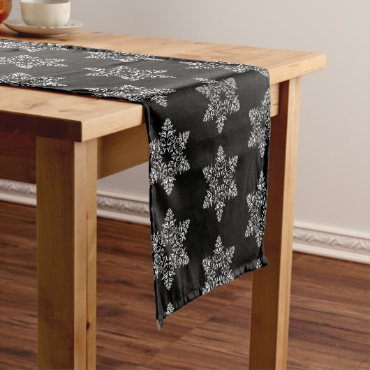 Holiday Snowflakes Table Runner Korte Tafelloper (Voorbeeld)