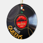 Hollis Queens Keramisch Ornament (Links)