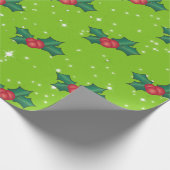 Holly Berries met sneeuw en sterren op helder groe Cadeaupapier (Hoek)