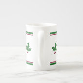 Holly Berries Pattern, Red and Green Trim Porselein Kop (Achterkant)